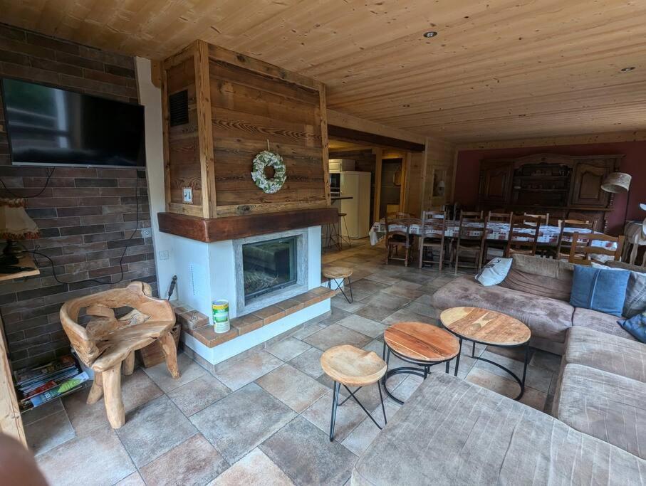 Chalet Des Belles Roches, 14 Pers, Garden, Sauna ลาแบรส ภายนอก รูปภาพ
